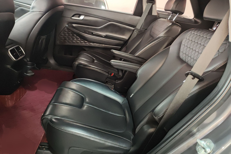 现代 胜达 2019款 380 TGDi DLX 自动两驱智尊版 国VI中控内饰21