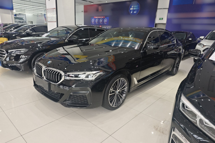 宝马5系 2023款 530Li xDrive M运动套装车身外观4
