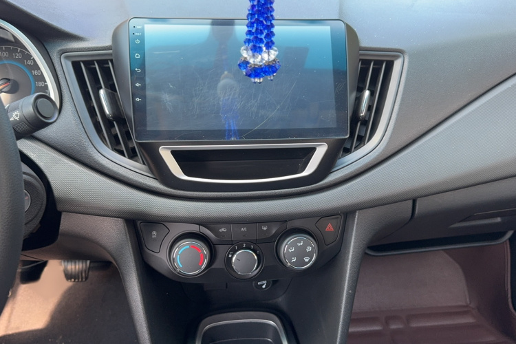 雪佛兰 科沃兹 2019款 320 手动欣享版局部细节16