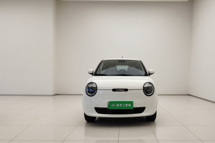 长安启源 长安Lumin 2023款 301km 蜜沁款车身外观2