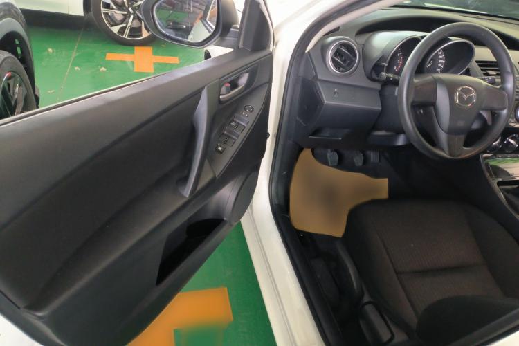 马自达3星骋 2015款 两厢 1.6L 手动舒适型中控内饰7002