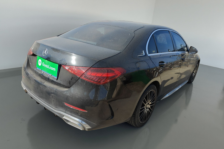 奔驰C级 2023款 C 260 L 运动版车身外观7