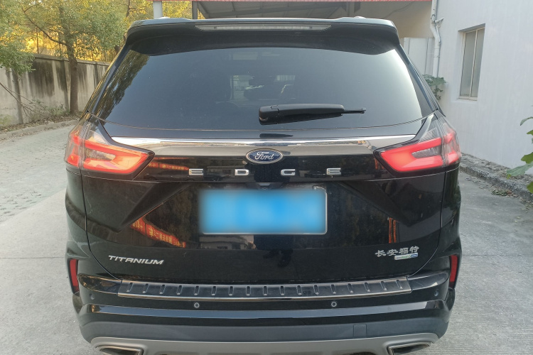 福特 锐界 2021款 PLUS EcoBoost 245 两驱豪锐型 7座车身外观6