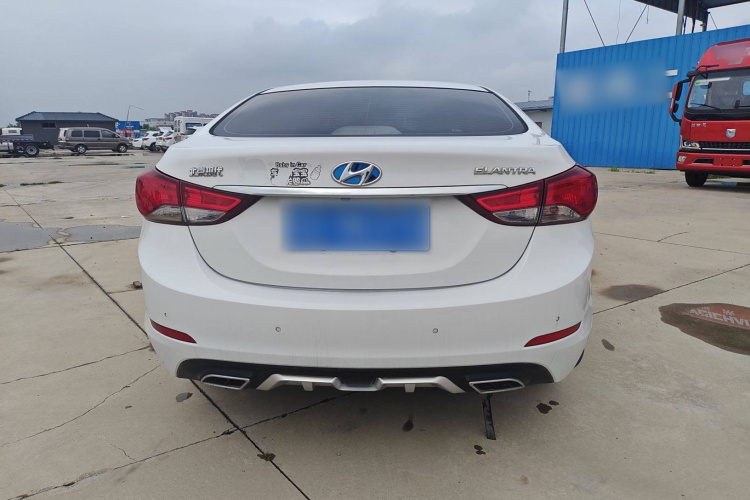 现代 朗动 2016款 1.6L 自动尊贵型车身外观6004