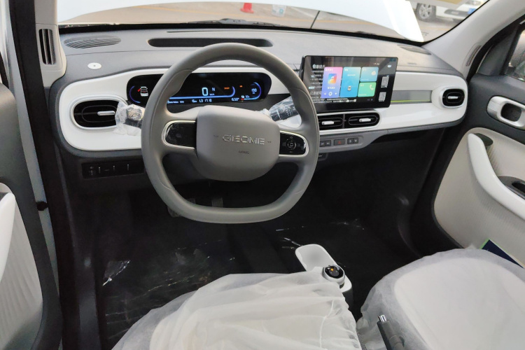 吉利银河 熊猫 2025款 210km 元气熊中控内饰12