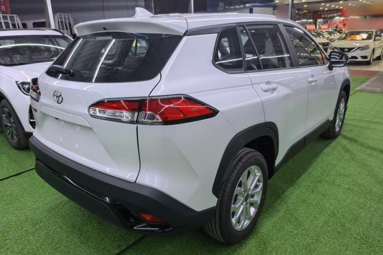 丰田 锋兰达 2026款 2.0L CVT舒适版车身外观6004