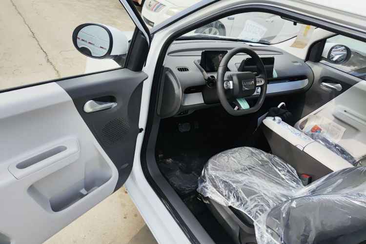 长安启源 长安Lumin 2025款 205km 香沁款中控内饰7003