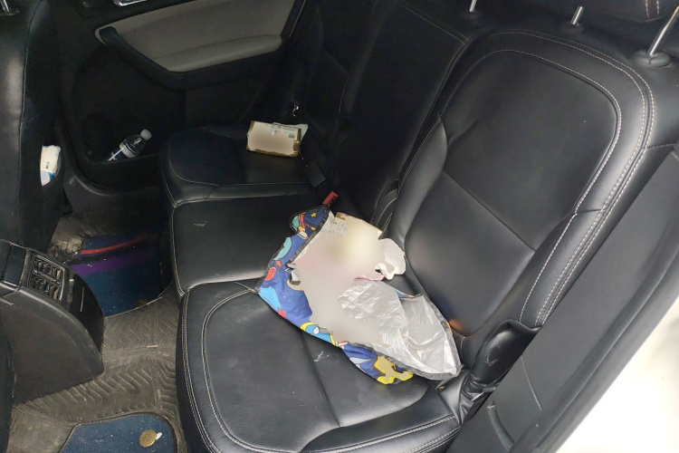 斯柯达 Yeti 2017款 TSI280 DSG前行版中控内饰21