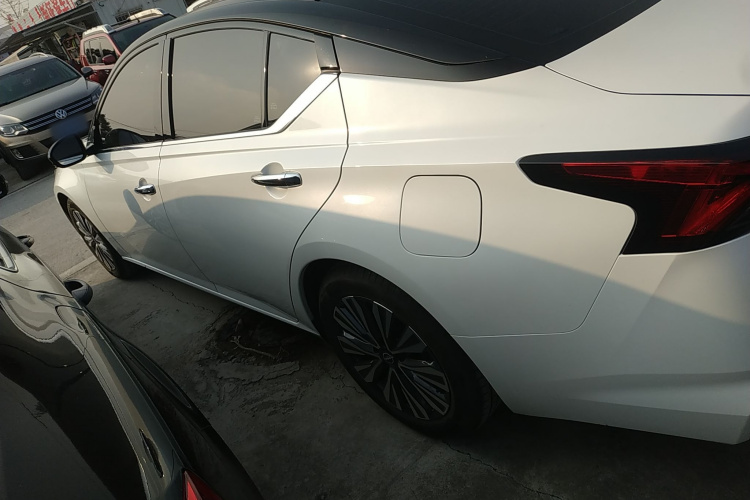 日产 天籁 2022款 2.0L XL-TLS 悦享版车身外观6003