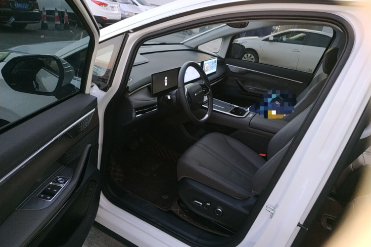 上汽大通MAXUS 大通G70 2024款 2.0T 自动旗舰版 7座中控内饰20