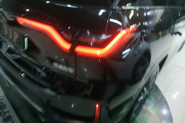 蔚来ES6 2020款 600KM 运动版车身外观9