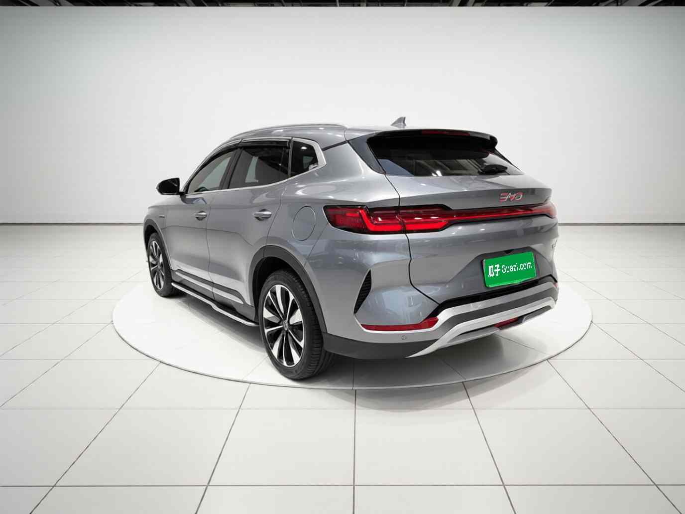 比亚迪 宋PLUS新能源 2024款 荣耀版 DM-i 110km 旗舰型(3)
