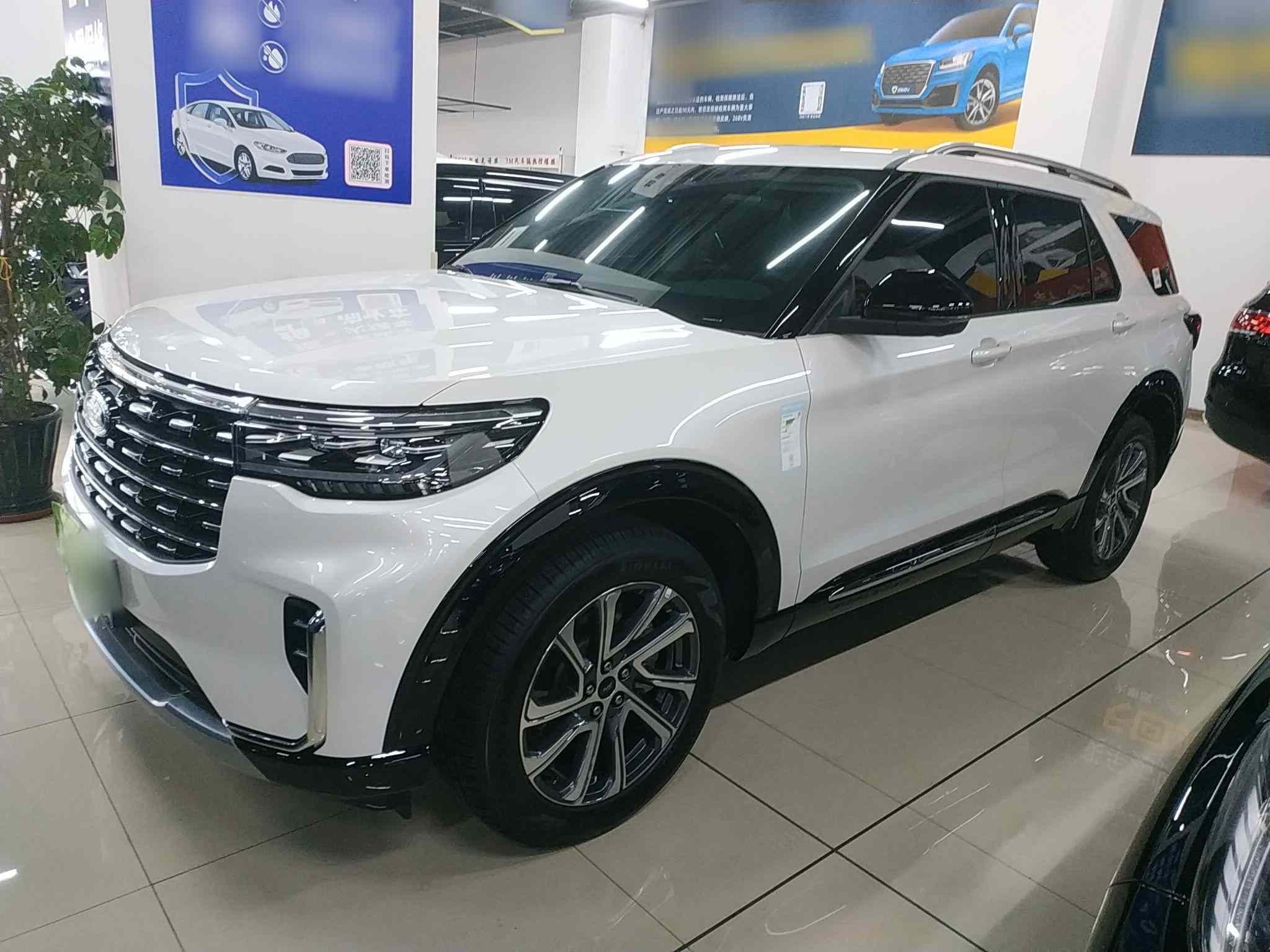 福特 探险者 2025款 2.3T EcoBoost 四驱穿越版 5座(2)