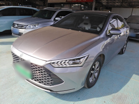 比亚迪 秦PLUS 2024款 荣耀版 DM-i 55KM领先型