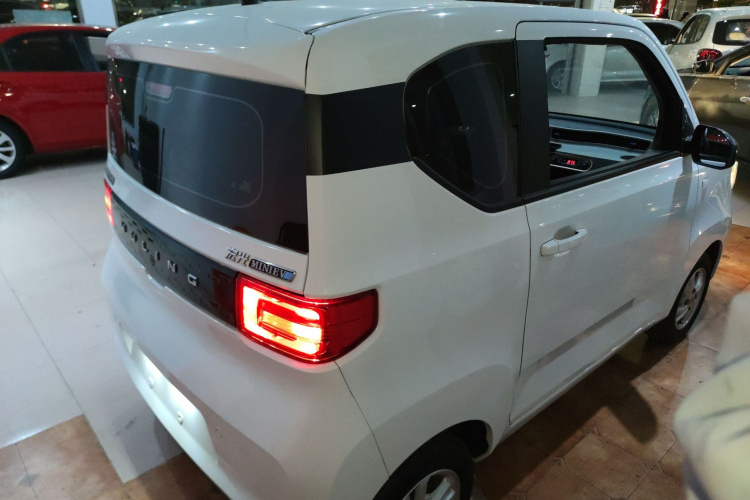 五菱汽车 宏光MINIEV 2020款 自在款 磷酸铁锂车身外观7