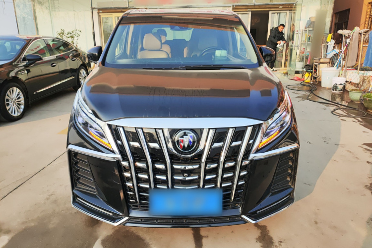 别克GL8 2017款 ES 28T 旗舰型 国V车身外观2