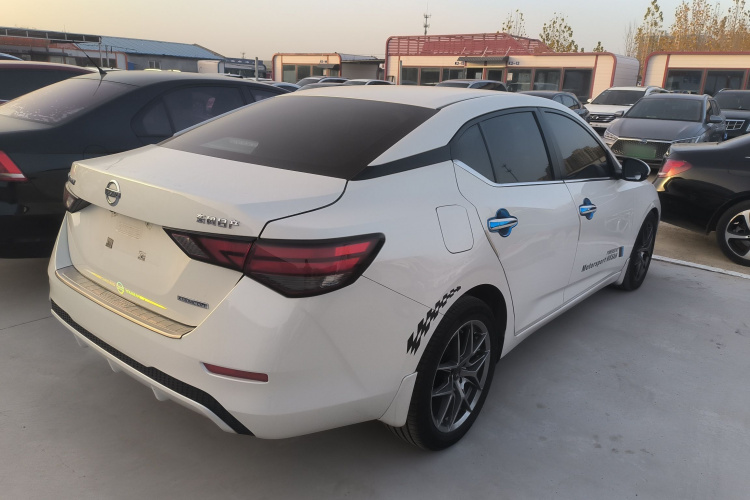 日产 轩逸 2020款 1.6L XL CVT悦享版车身外观7