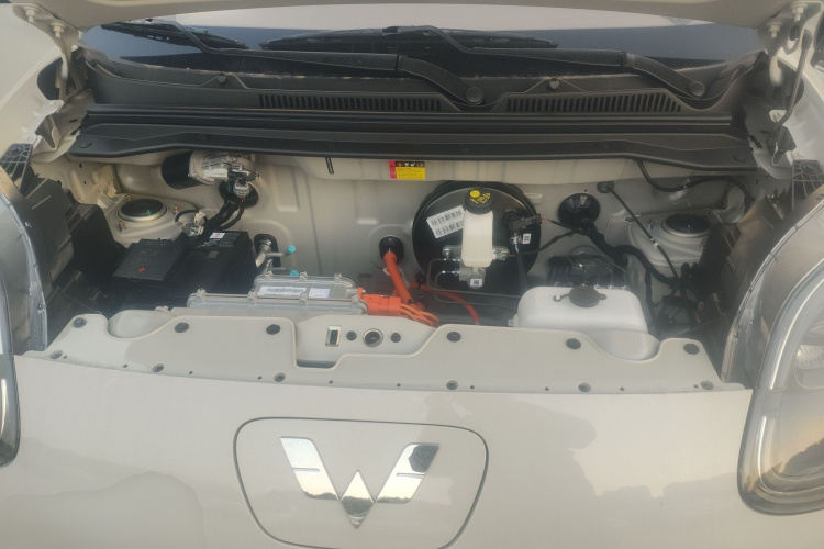 五菱汽车 宏光MINIEV 2025款 四门版 进阶款机舱底盘24