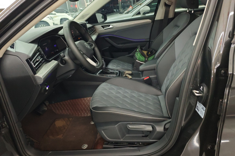 大众 速腾 2025款 改款三 300TSI DSG超越版中控内饰19