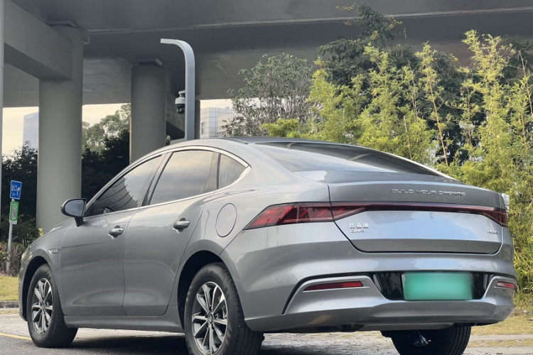 比亚迪 秦PLUS 2023款 冠军版 DM-i 55KM领先型车身外观6002