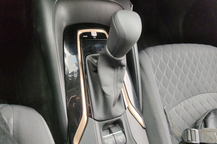 丰田 亚洲狮 2023款 2.0L 精英版局部细节18