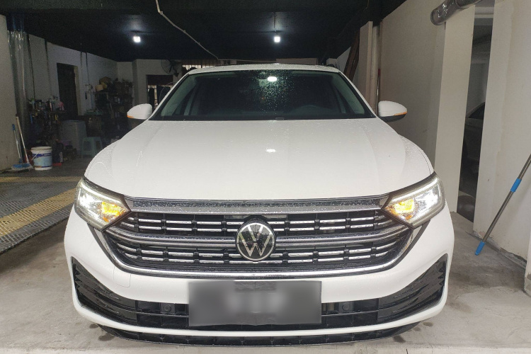 大众 速腾 2023款 300TSI DSG超越版车身外观2