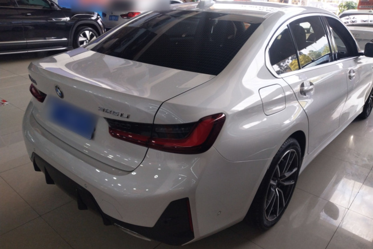 宝马3系 2024款 325Li M运动套装车身外观7