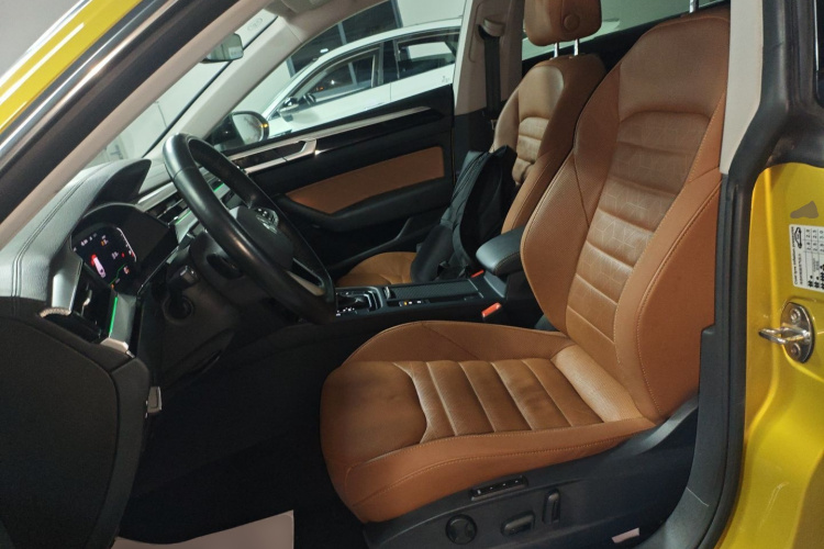 一汽-大众CC 2021款 猎装车 380TSI 猎心版中控内饰19