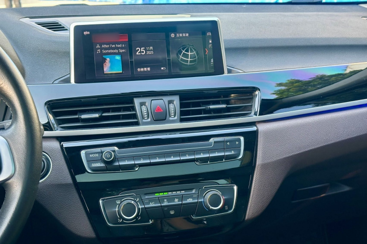 宝马X1 2020款 sDrive20Li 时尚型中控内饰7001