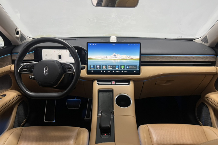 鸿蒙智行 问界M5 2022款 增程四驱性能版中控内饰7005