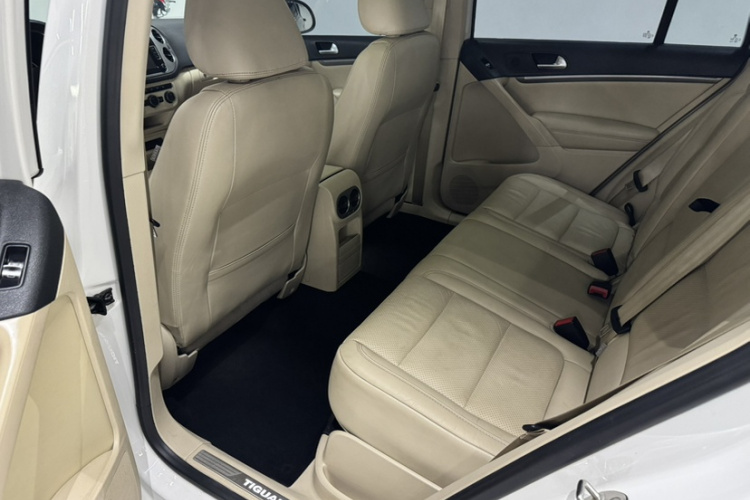 大众 途观 2015款 1.8TSI 自动两驱豪华型中控内饰7005