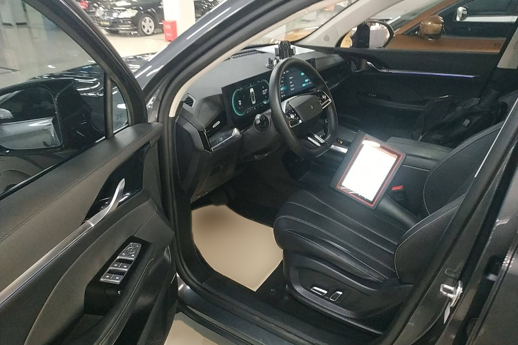 荣威RX5 MAX 2022款 1.5T 自动有为尊贵版中控内饰7003