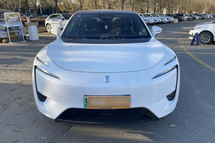 阿维塔11 2023款 鸿蒙版 智享升级款 90度 后驱版车身外观6002