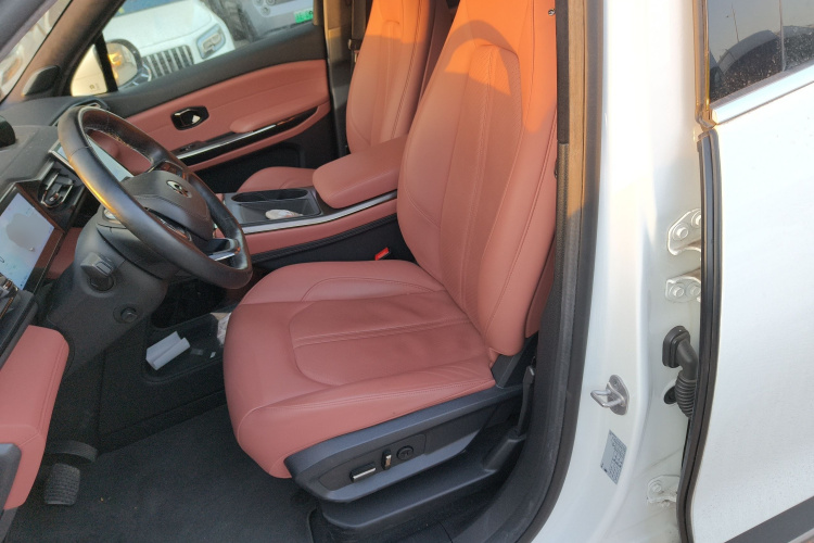 蔚来EC6 2020款 615KM 签名版中控内饰19