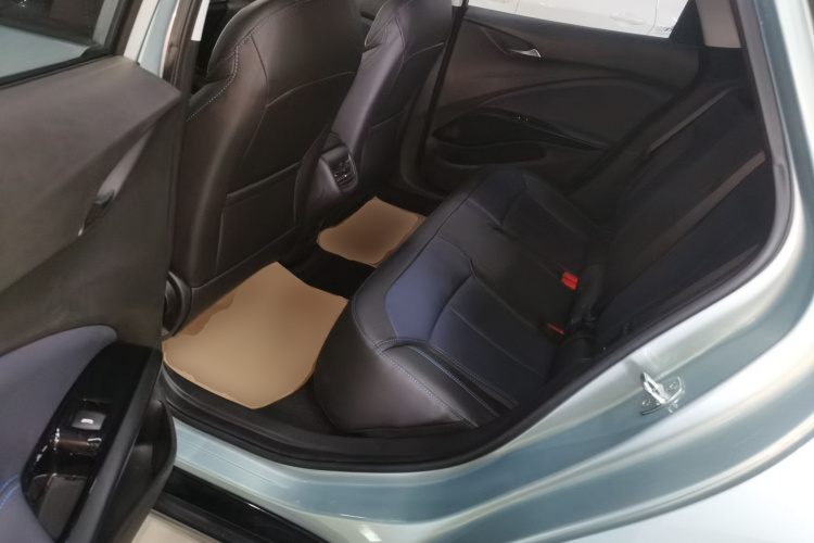 别克 微蓝6 2024款 430km 舒享版中控内饰21