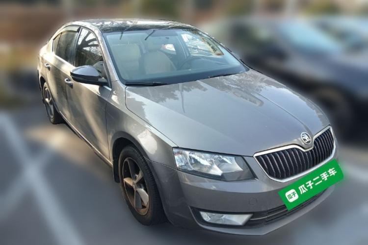 斯柯达 明锐 2015款 1.6L 自动逸俊版车身外观3