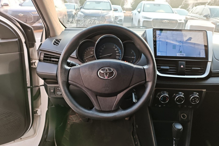 丰田 威驰FS 2017款 1.5L CVT锋驰版中控内饰13