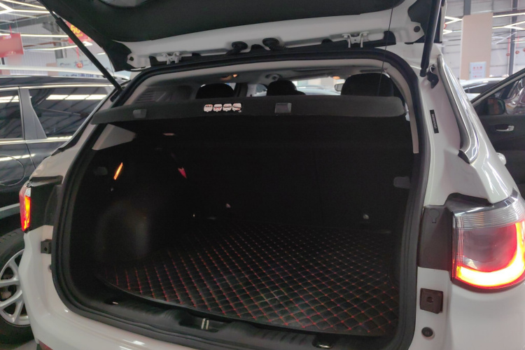 Jeep 指南者 2017款 200T 自动家享版局部细节23