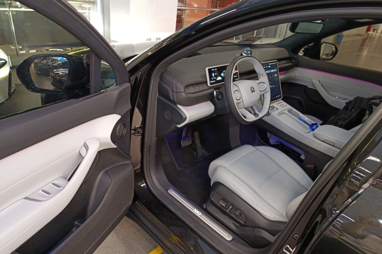 蔚来ES6 2023款 75kWh中控内饰20