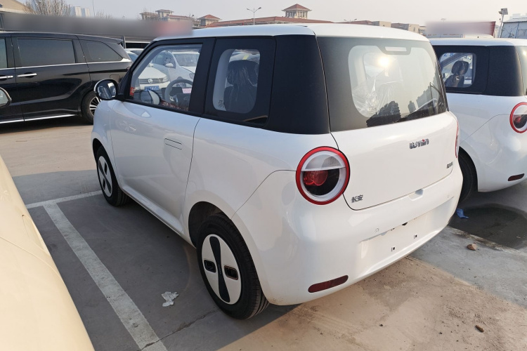 吉利银河 2024款 熊猫mini 200km 耐力熊车身外观6003