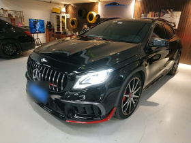 奔驰GLA AMG 2017款 AMG GLA 45 4MATIC 暗夜雷霆限量版