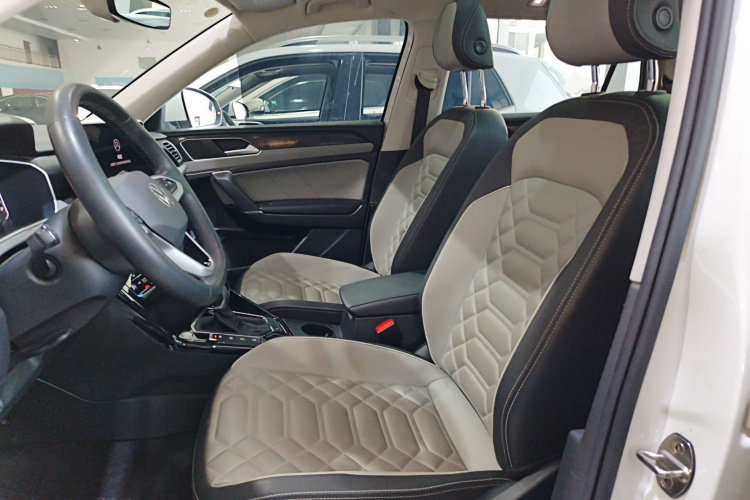 大众 探岳 2023款 300TSI 两驱豪华Plus进阶版局部细节19