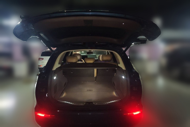 鸿蒙智行 问界M7 2024款 1.5T 智驾四驱Pro版 5座中控内饰23