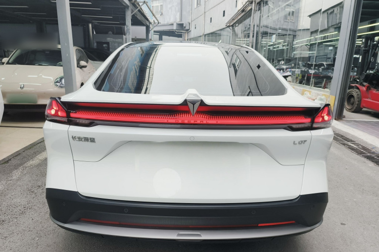 深蓝汽车 深蓝L07 2025款 230Max  深蓝智驾AD PRO增程版车身外观6007