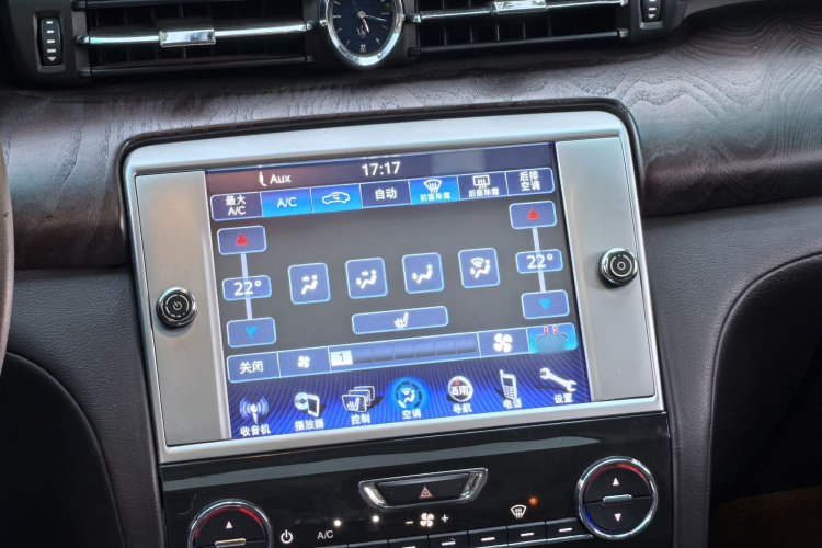 玛莎拉蒂 总裁 2013款 3.0T 标准型中控内饰7001