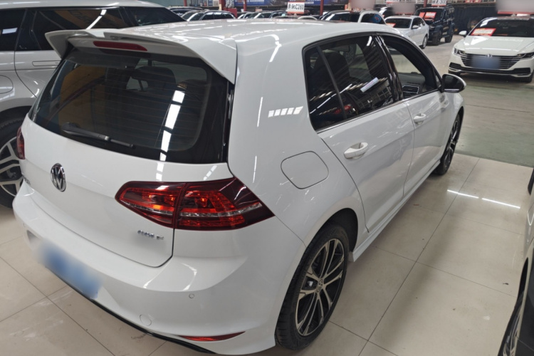 大众 高尔夫 2016款 1.4TSI 自动R-Line车身外观7