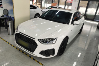 奥迪A4L 2022款 40 TFSI 时尚动感型