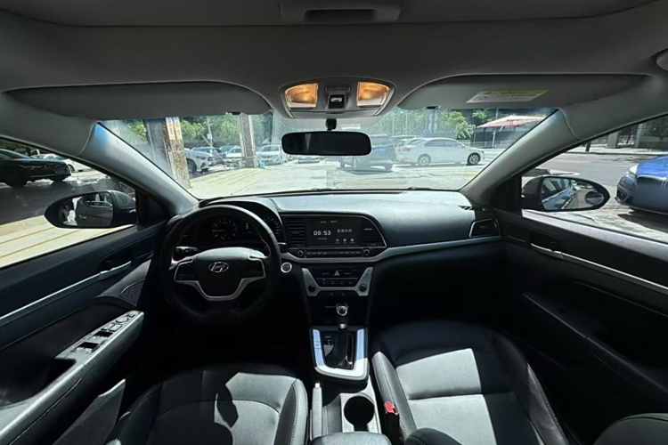 现代 领动 2016款 1.6L 自动智炫·精英型中控内饰7001