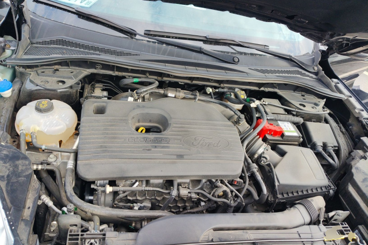 福特 锐际 2020款 EcoBoost 245 两驱耀享款机舱底盘24