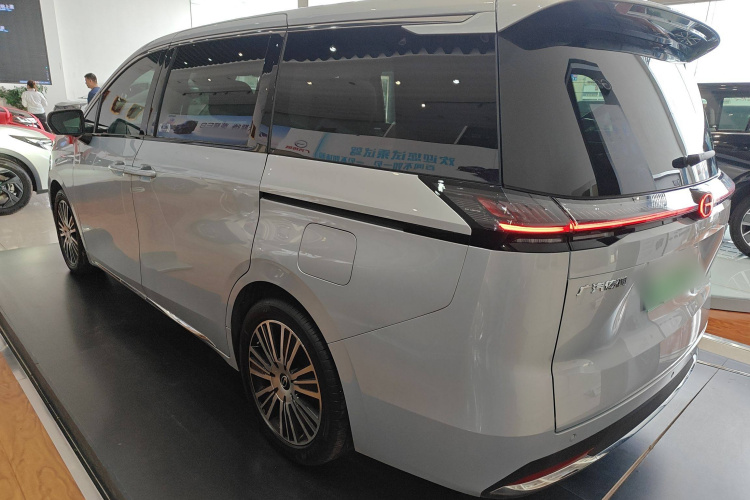 广汽传祺 传祺E8新能源 2024款 150km MAX+车身外观6003